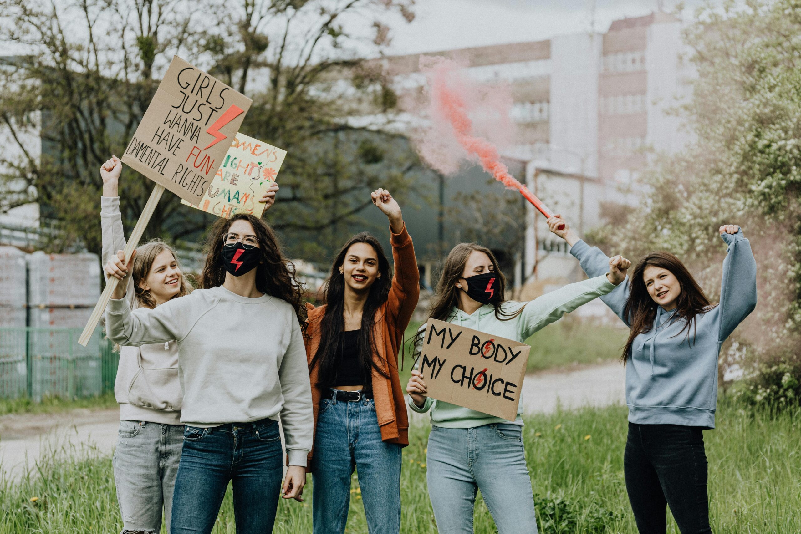 Manifestantes pro-palestinos en una universidad